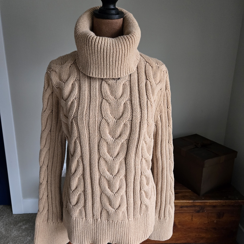 Banana Republic Cable Knit Turtleneck Sweater - Size M